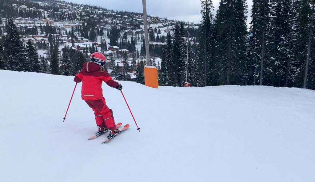 Hur långa skidor ska barn ha? (slalom)